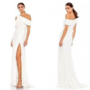 Size 0‎ Mac Duggal White Foldover Off-the-Shoulder Slit Gown Prom Dress